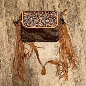 Myra cross body